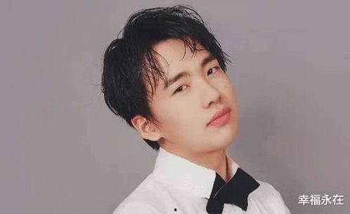 娱乐圈爆料小郭,小郭神秘恋情曝光，真相令人咋舌！  第3张